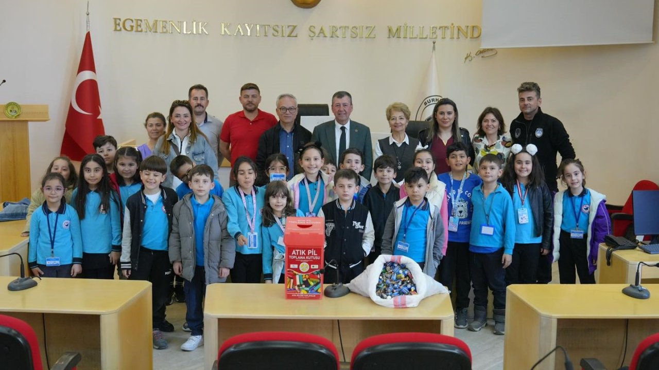 Burhaniyeli miniklerden örnek çevre duyarlılığı