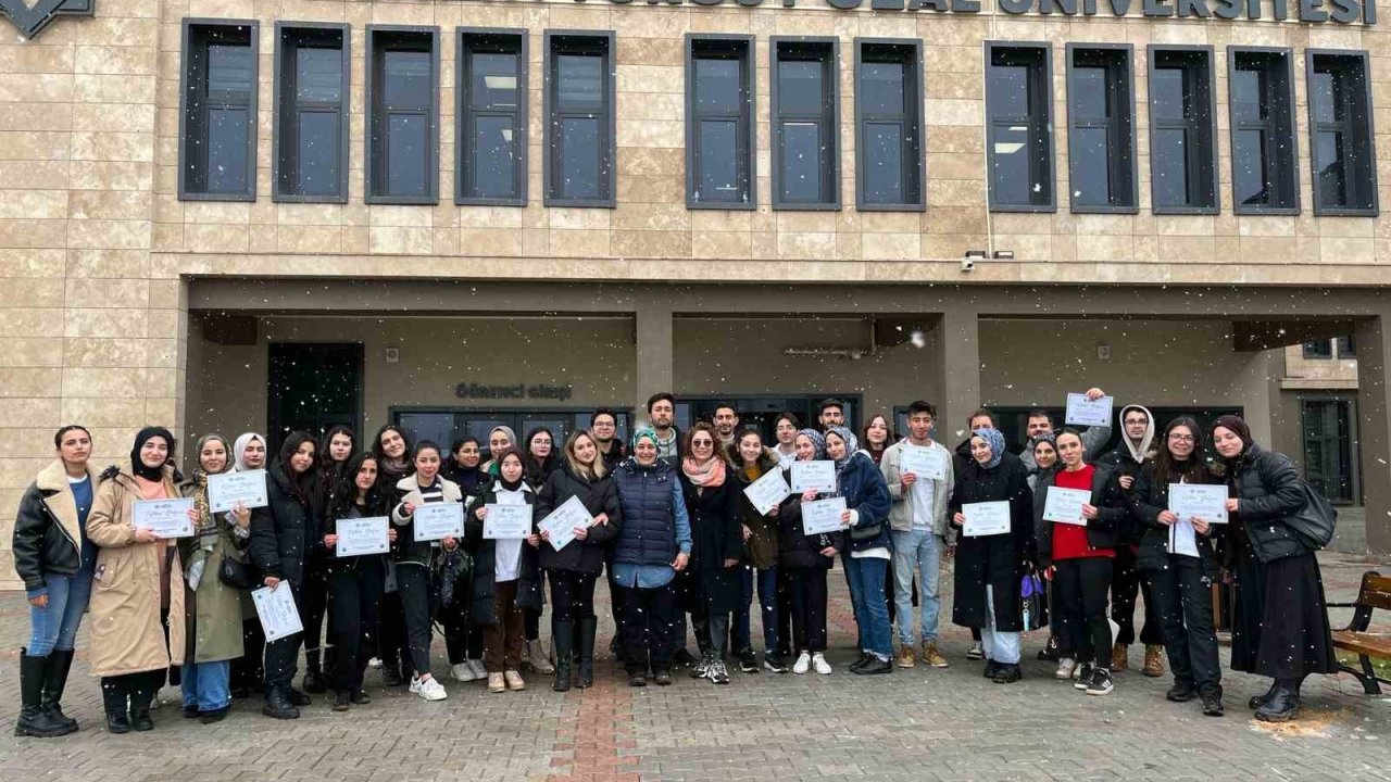 Malatya Turgut Özal Üniversitesi’nde fidan dikme etkinliği düzenlendi