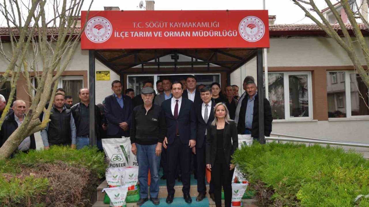 Söğüt’te çiftçilere yüzde 50 hibeli ayçiçeği tohumu dağıtıldı