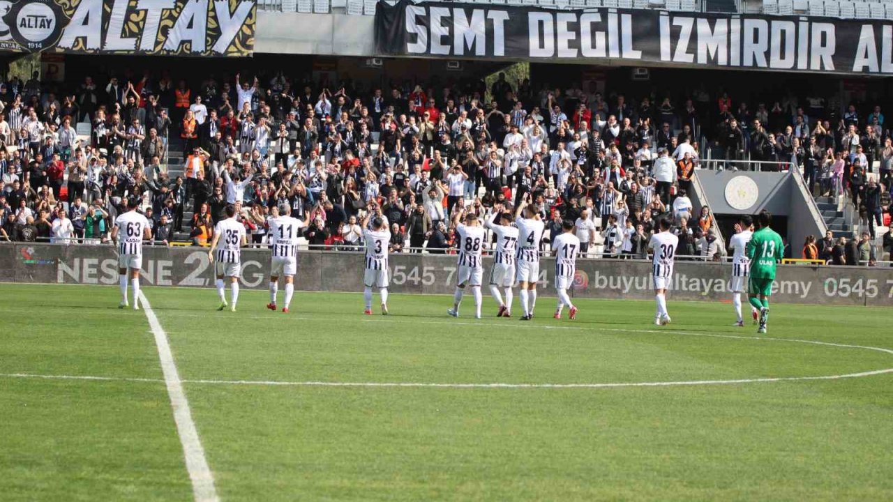 Altay’ın tesellisi rakiplerinin kaybetmesi