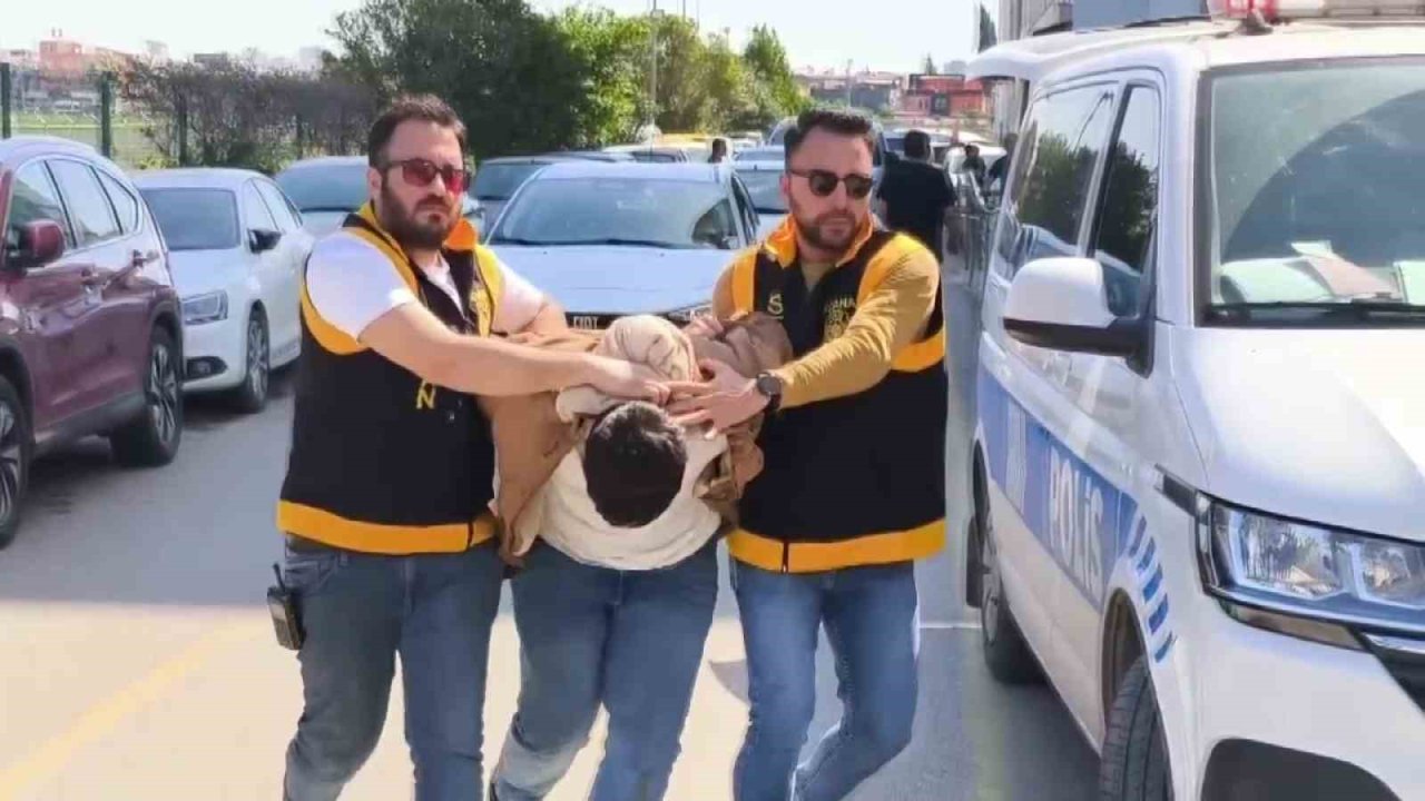 17 yaşındaki genci gasbedemeyince böyle dövdüler: 4 şüpheli yakalandı