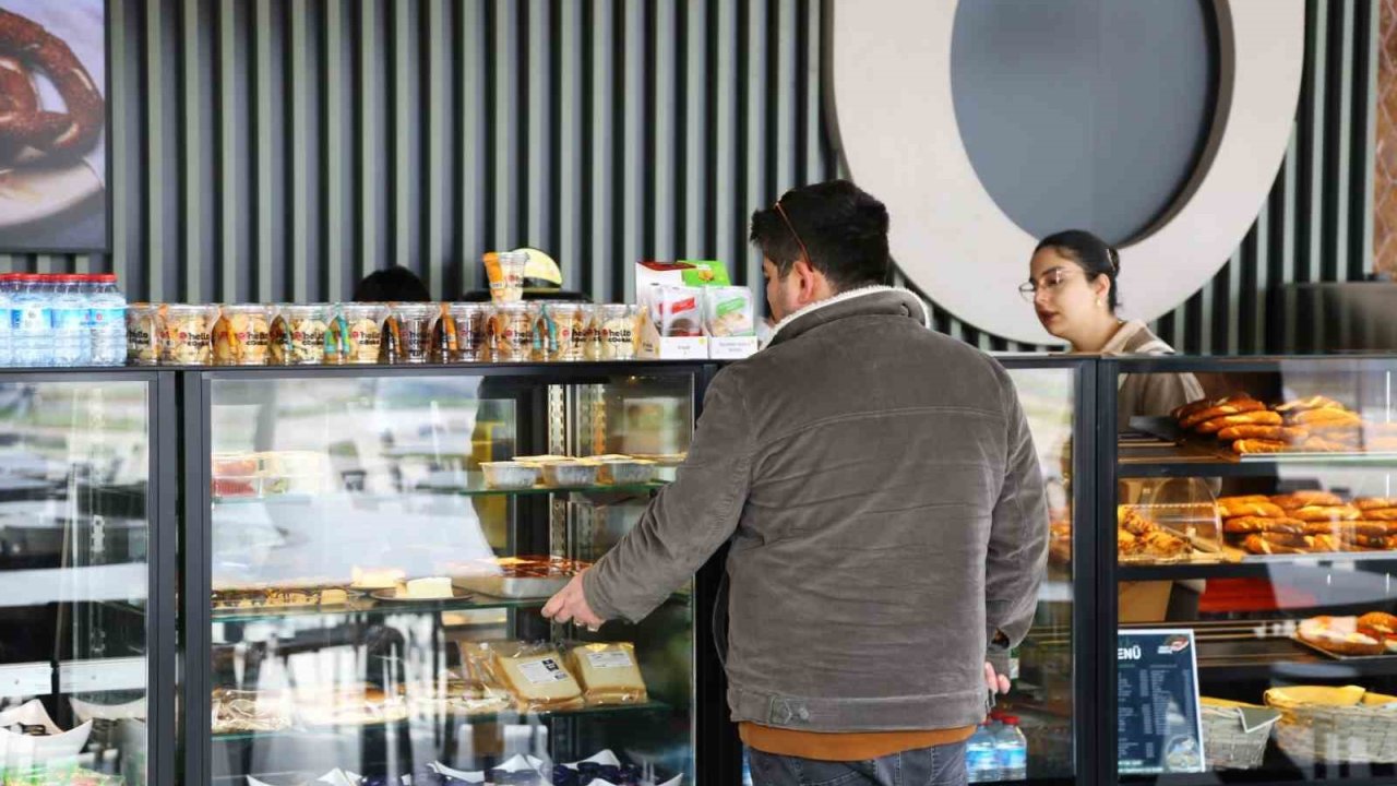 Halka Kafe vatandaşların hizmetinde