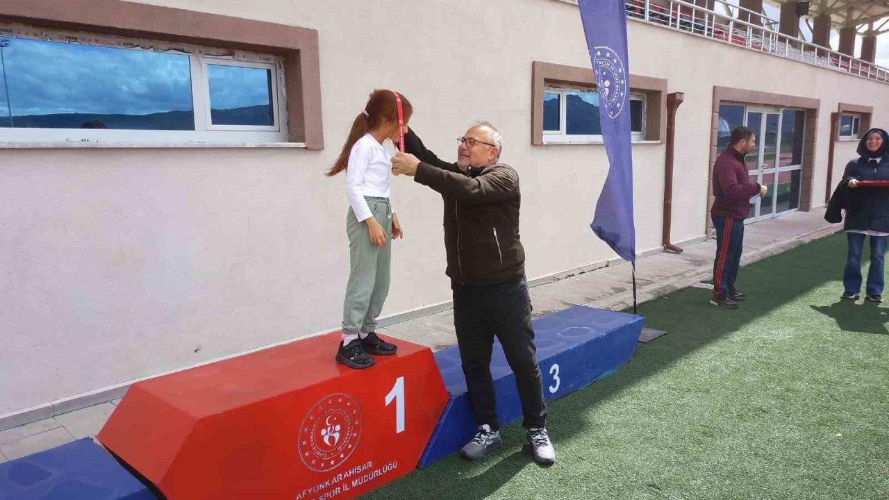 Afyonkarahisar’da atletizm müsabakaları sona erdi