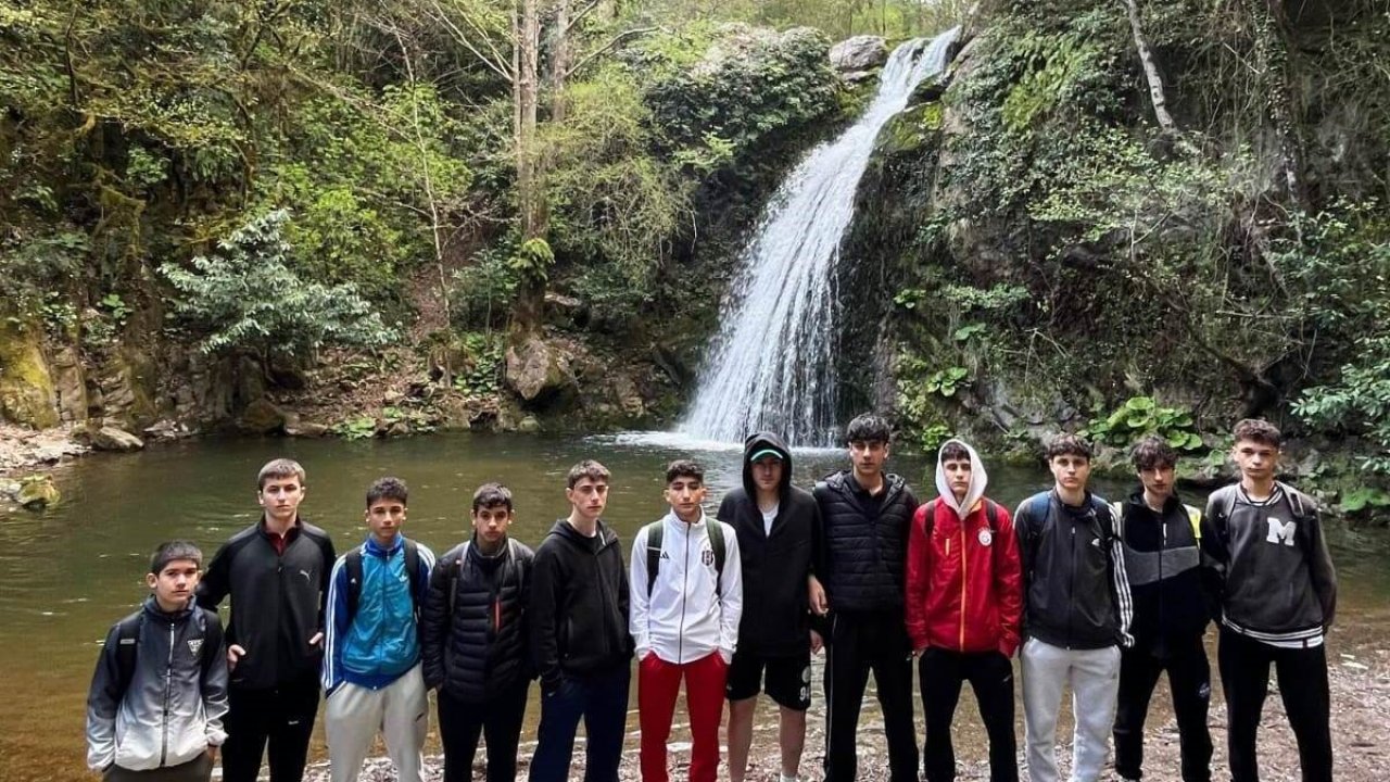 Körfez Gençlerbirliği U15 play-off öncesi güç depoladı