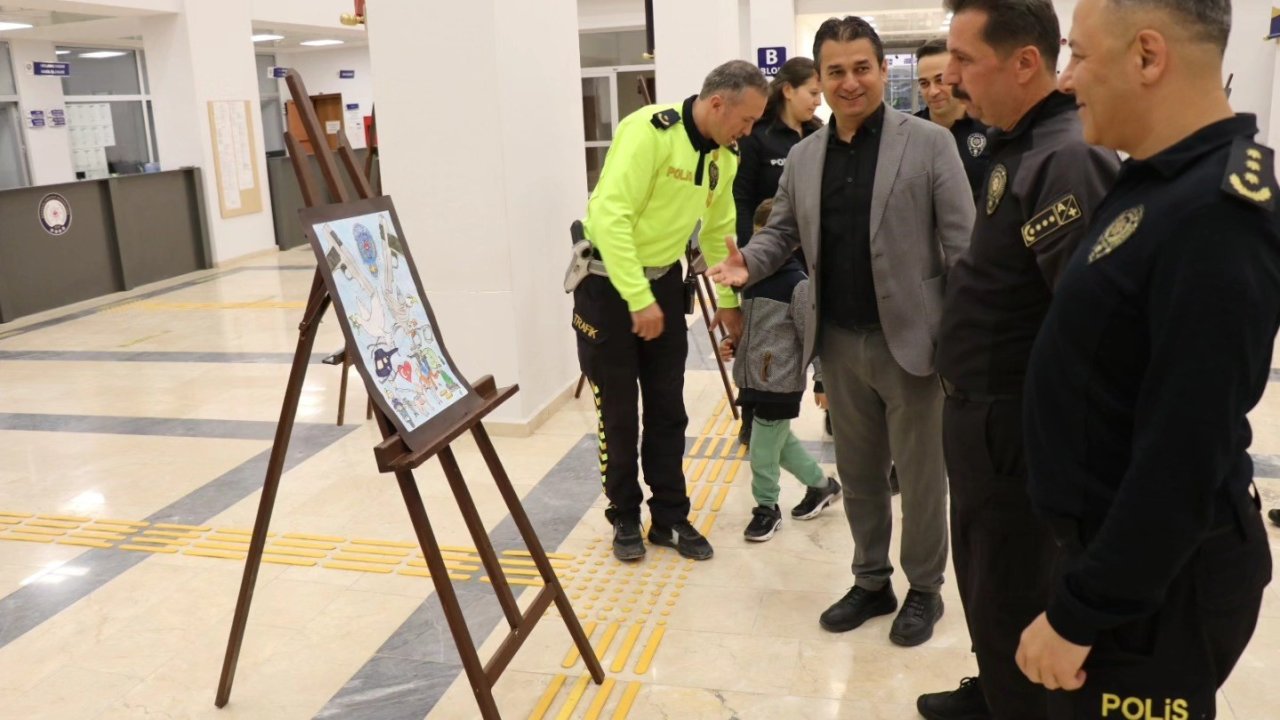 Kütahya’da Polis Haftası etkinlikleri, miniklerden anlamlı şiirler ve resimler