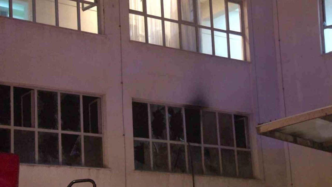 Maltepe Huzurevi’nde yangın paniği