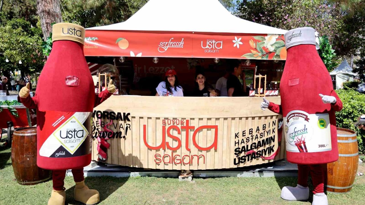 Büyük Usta ve Serfressh, Adana şalgamını geri dönüştürülebilir cam şişelerinde tanıtıyor