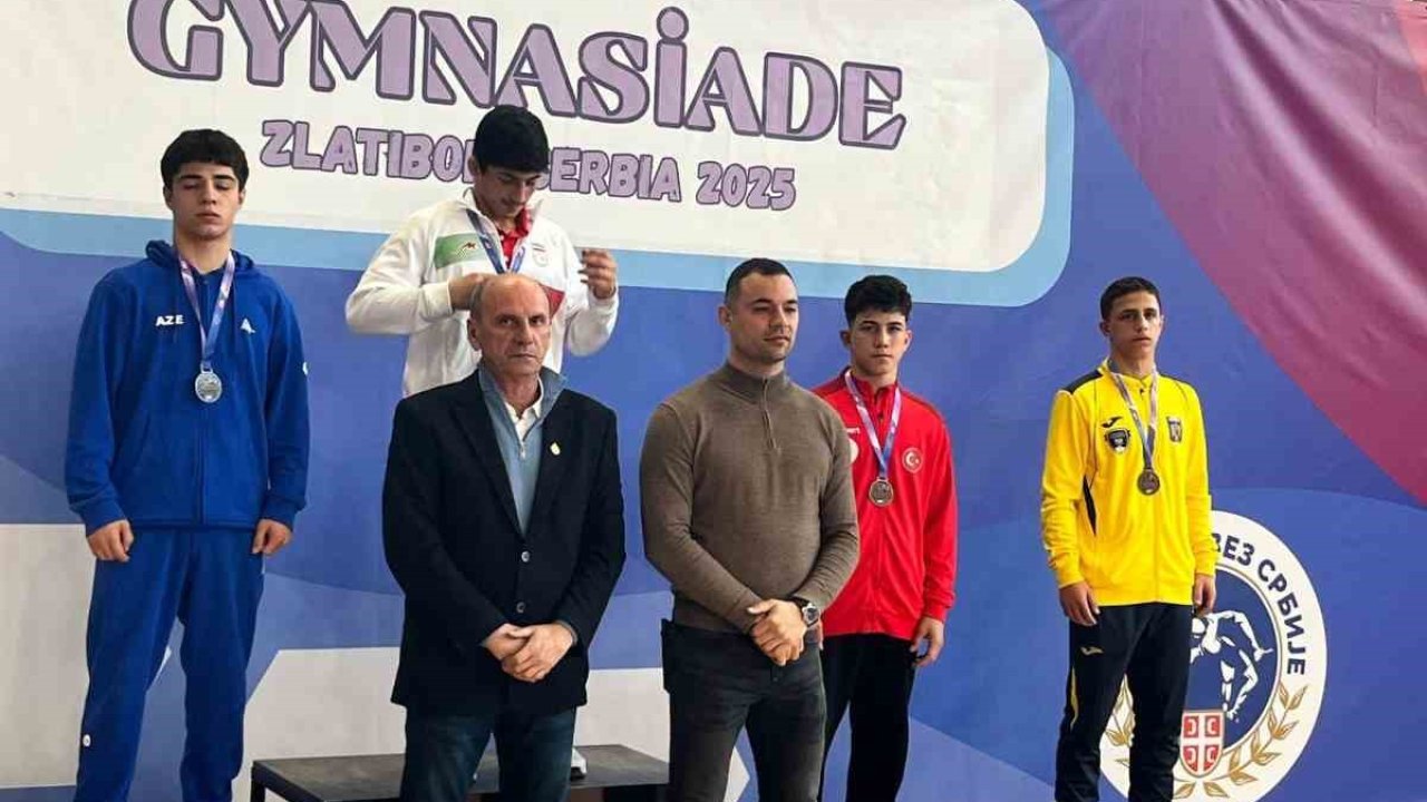 SEM sporcusu Bulut’tan dünya arenasında büyük başarı