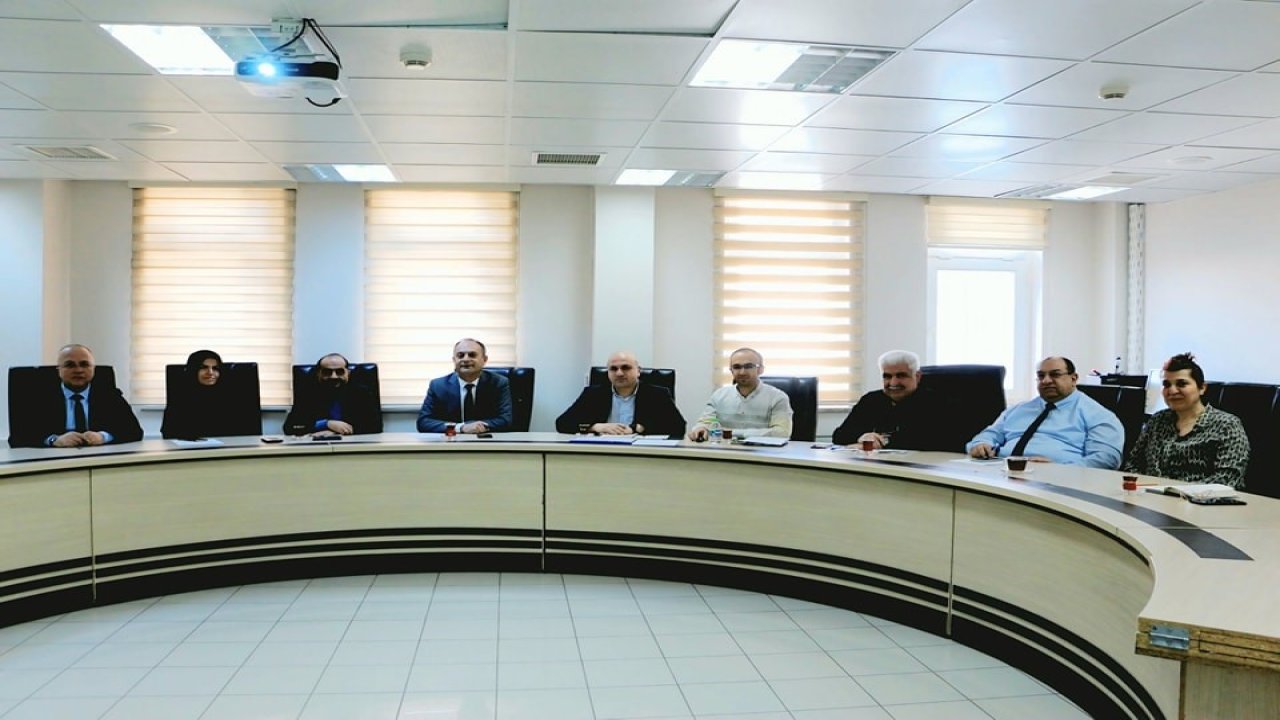 Elazığ’da yapımı devam eden sağlık yatırımları görüşüldü