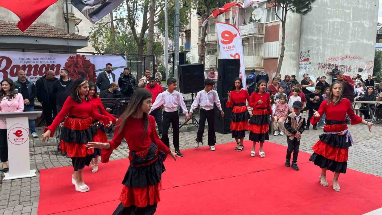 Romanlar günü renkli kutlandı