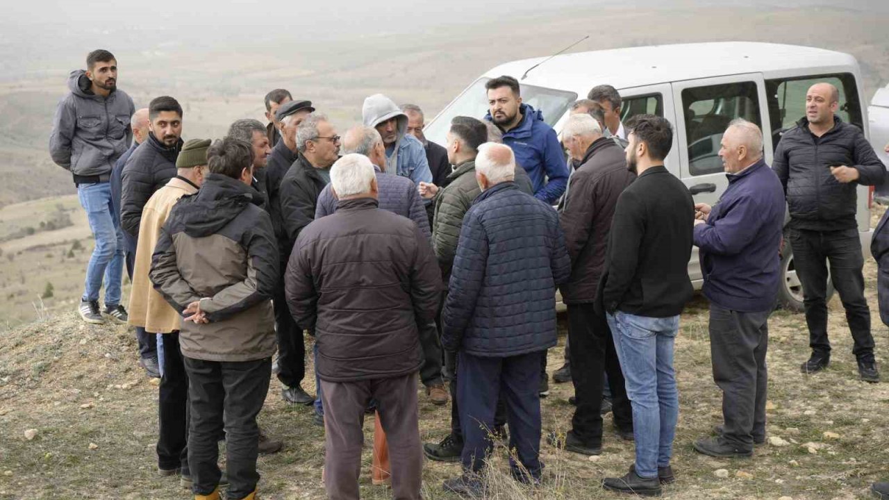 Gümüşhane’de vatandaşlar köylerine yapılması planlanan köpek barınağına tepki gösterdi