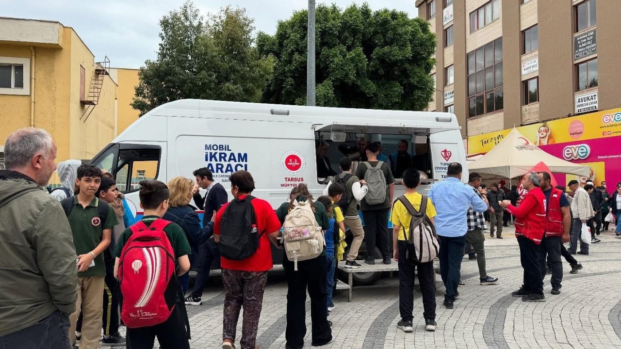 Tarsus Müftülüğünden çorba ikramı
