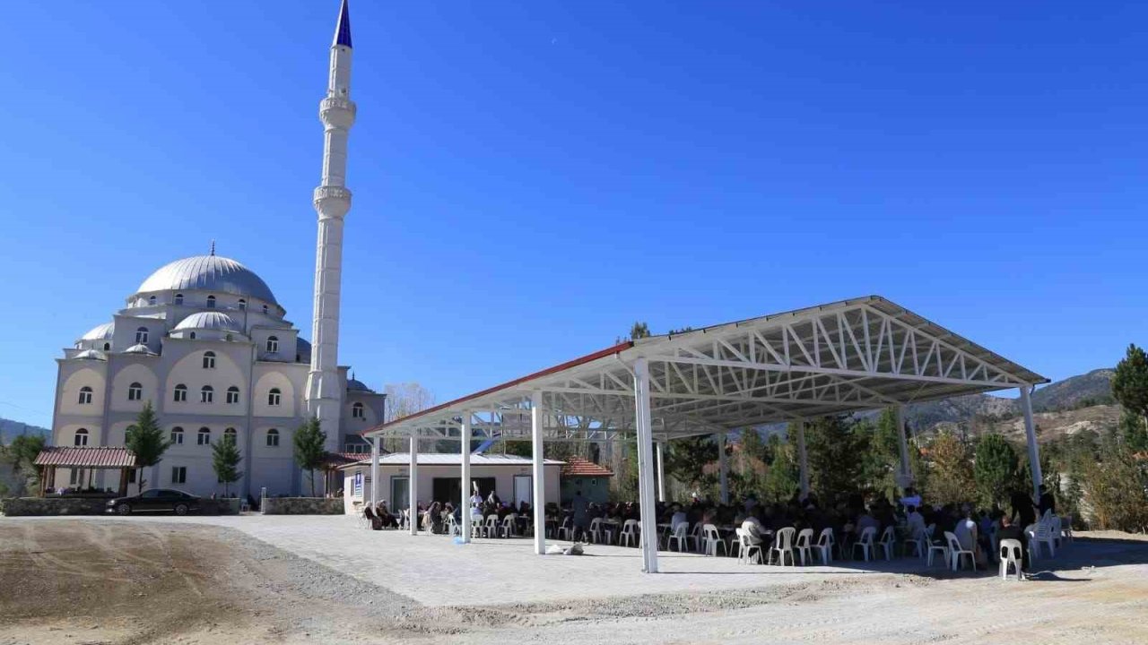 Başkan Arslan, Çameli’yi sosyal tesislerle donattı