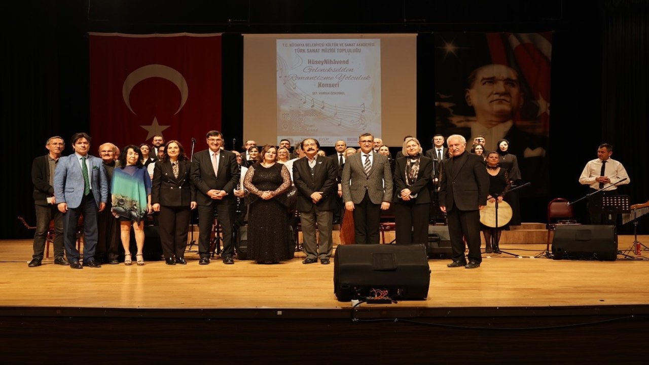 Kütahya’da "HüseyNihavend" konseri sanatseverlerle buluştu