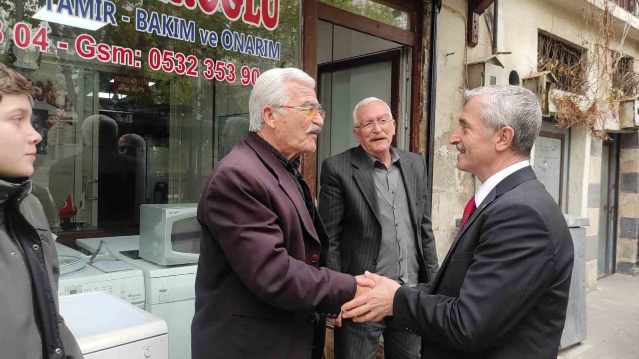 Tahmazoğlu: "Esnaf ve vatandaşlarımızla her fırsatta beraberiz"