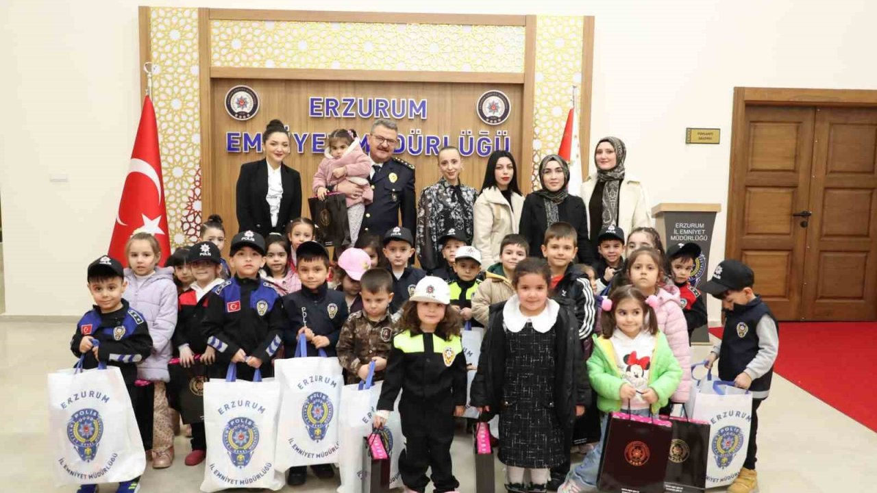 Emniyet  müdürünün minik misafirleri