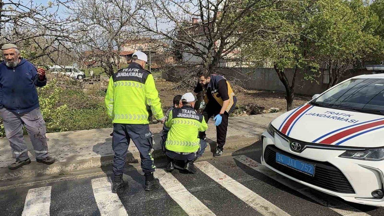 Arnavutköy’de kamyonet ile kamyon çarpıştı: 2 yaralı