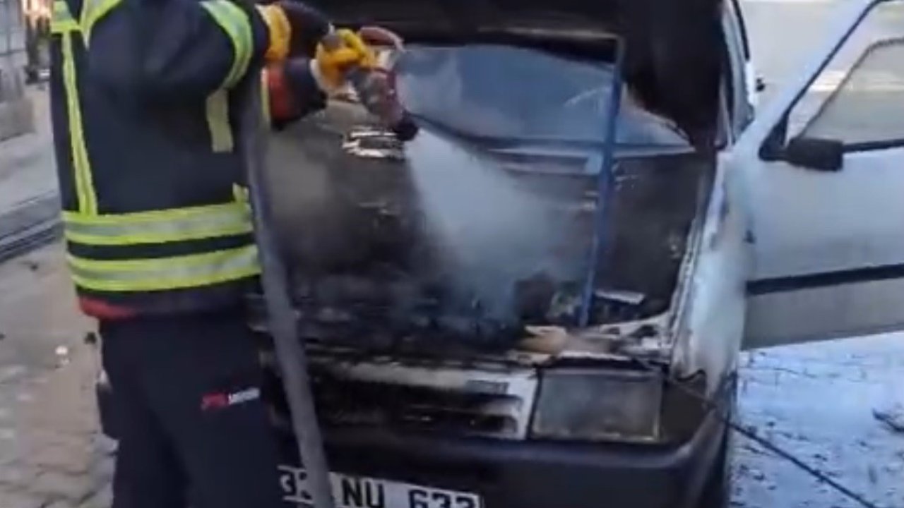 Mersin’de araç yangını