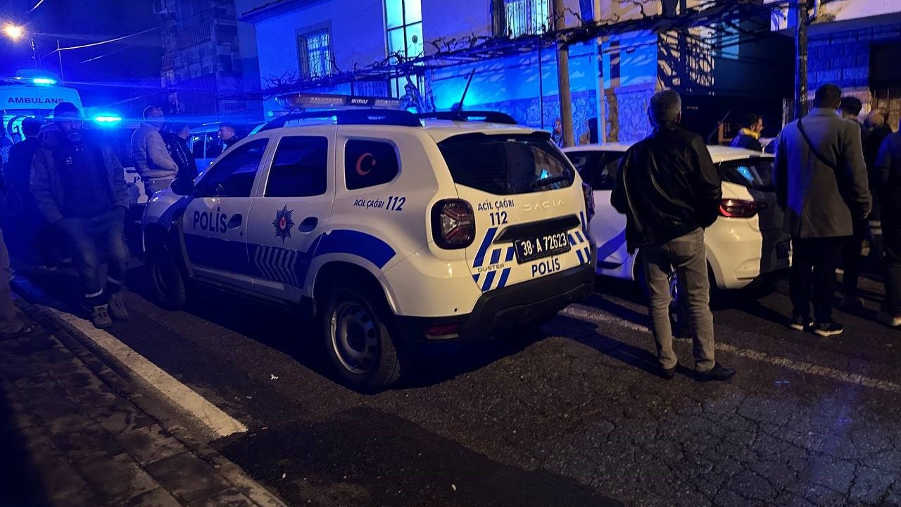 Kayıp olarak aranan şahıs evin bahçesinde ölü bulundu