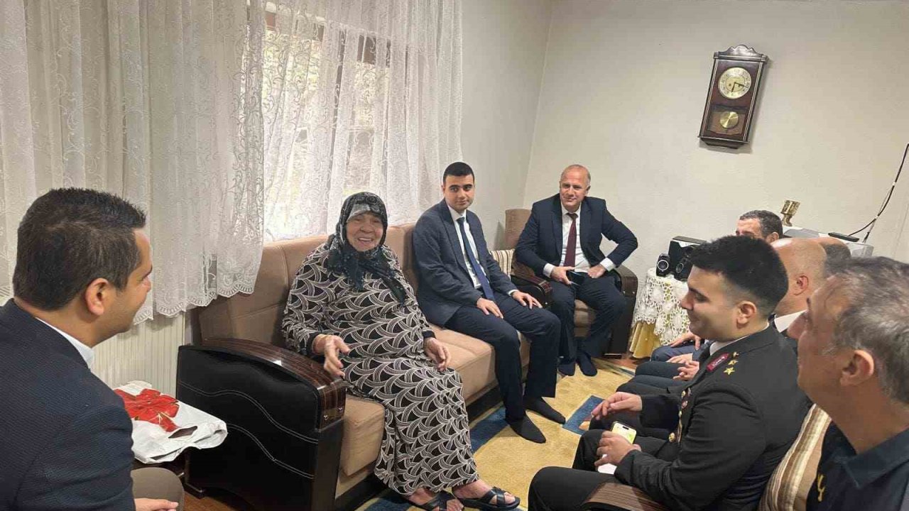 Osmaneli’nde şehit aileleri ve gazilere anlamlı ziyaret