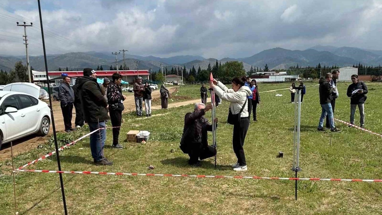 Manisa’da roketler il birinciliği için ateşlendi