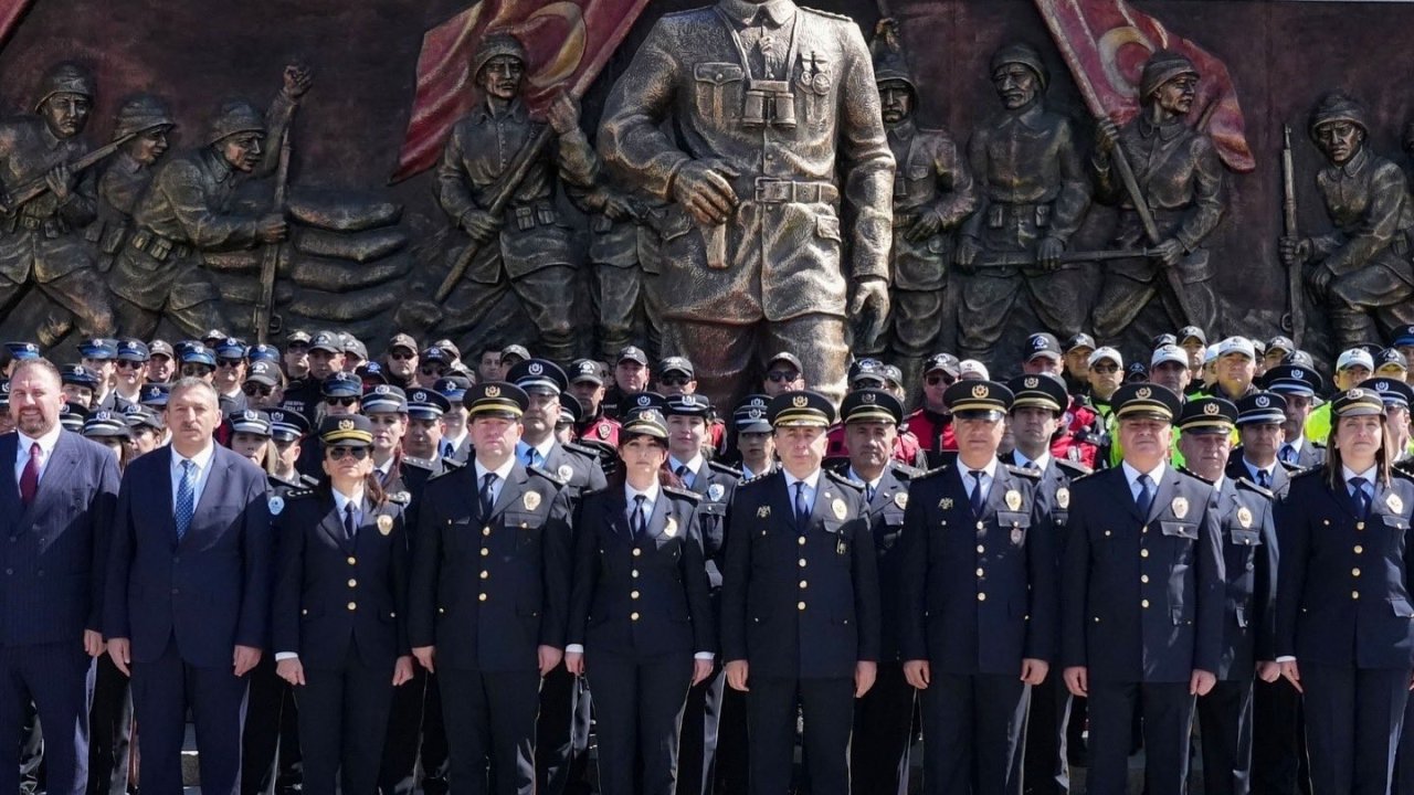 Çanakkale’de Polis Haftası sebebiyle Şehitler Abidesi ziyaret edildi