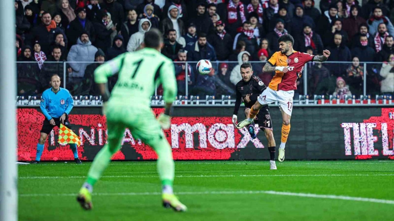Galatasaray ligde 10. kez kalesini gole kapadı