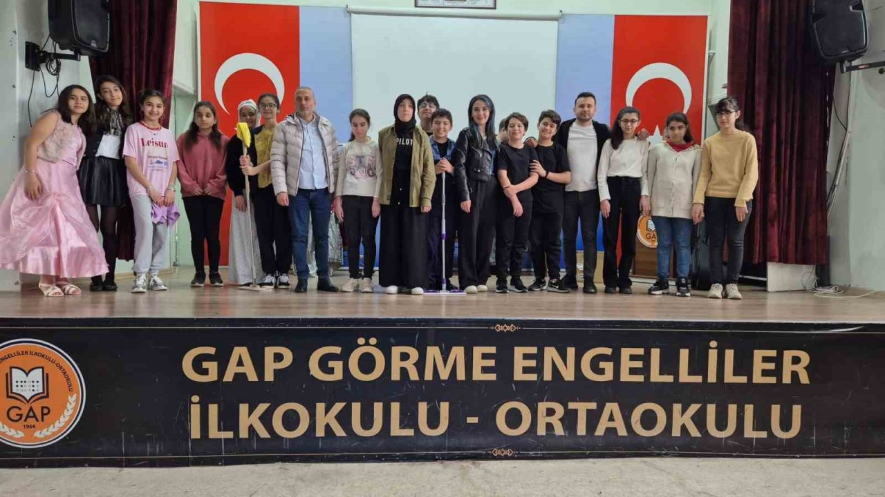 GKV’li öğrencilerden anlamlı oyun