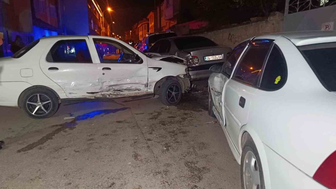 Çarpışmada savrulan araç 4 otomobile daha çarptı: 1 yaralı