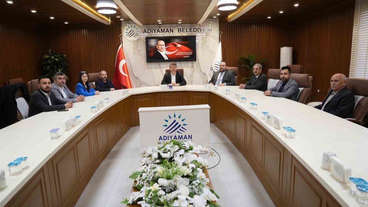 Başkan Tutdere’ye yoğun ziyaret trafiği