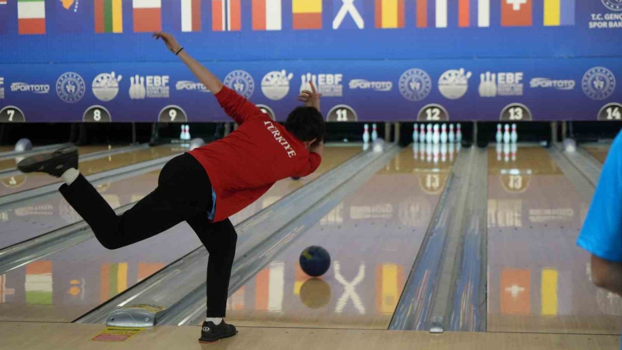 Samsun’da Avrupa Bowling Gençler Şampiyonası heyecanı: Milliler ilk peşinde