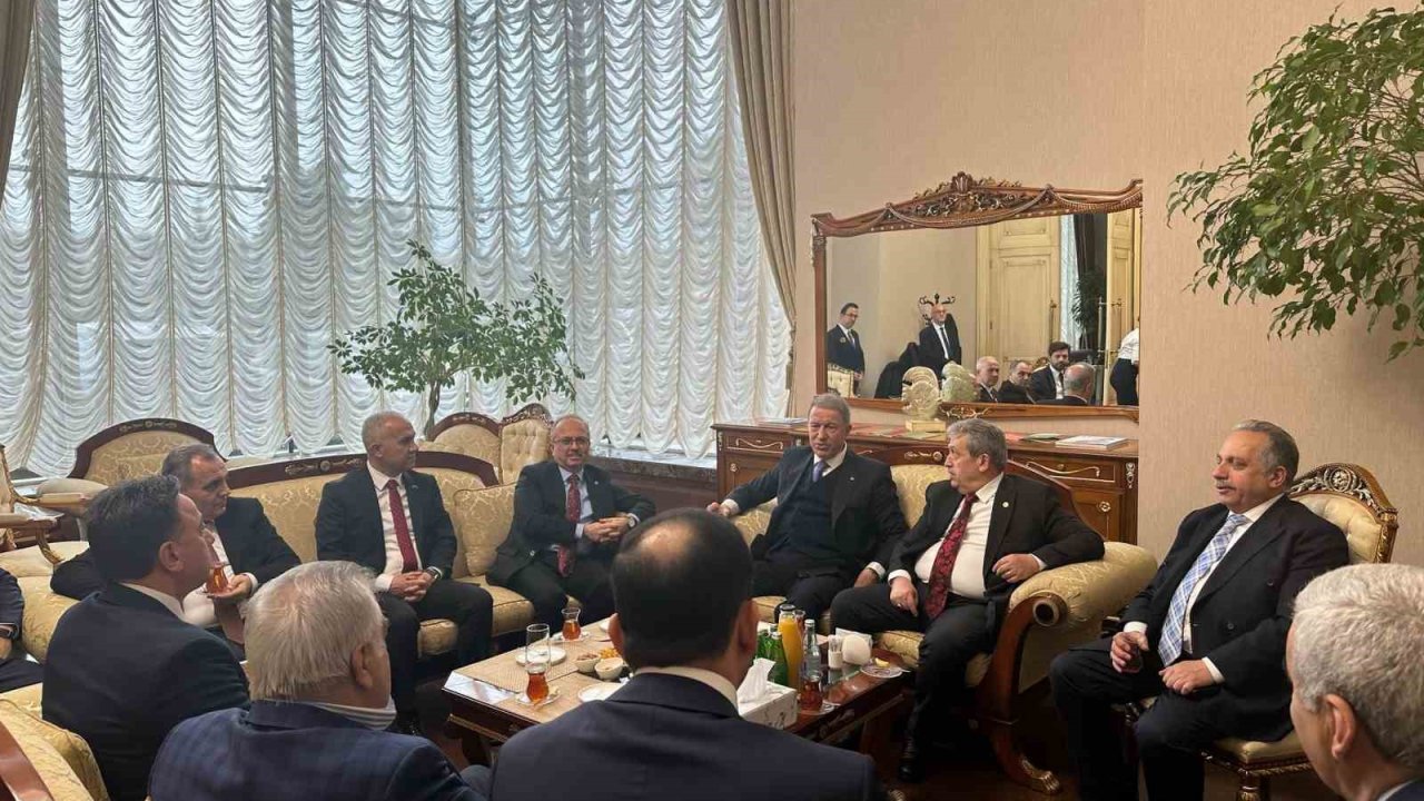 Hulusi Akar: "Artık kimse Türkiye ve Azerbaycan’a yan bakamayacak"