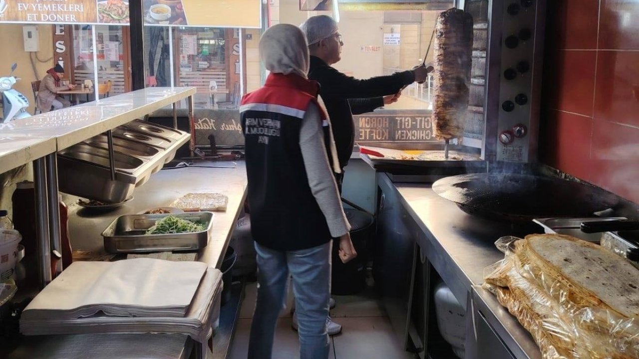 Söke’de dönerciler denetlendi