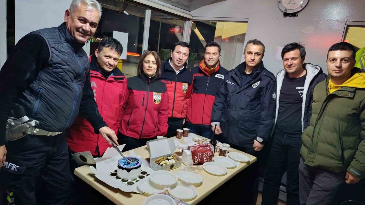 AKUT ekibi Polis haftasına özel ziyaret gerçekleştirdi