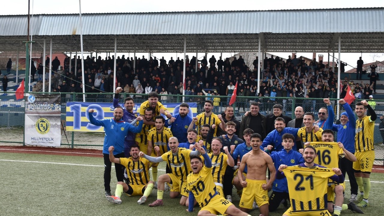 Gergin maçta Söğütspor adını finale yazdırdı