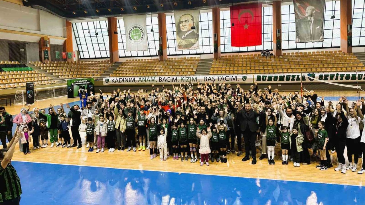 Kocaelispor, yıllar sonra yüzünü voleybol ve basketbola çevirdi