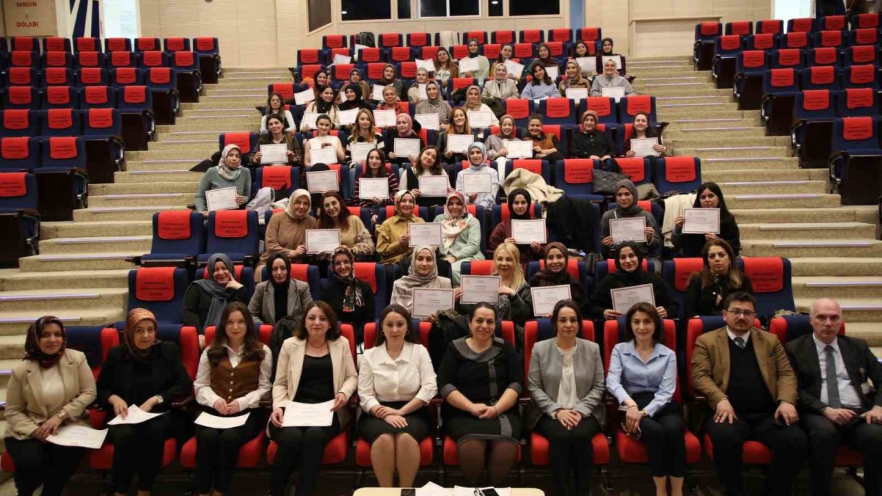 Ebelere "Normal Doğum Eylem Planı" bilgilendirmesi