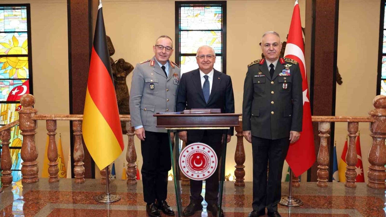 Bakan Güler, Almanya Genelkurmay Başkanı Breuer’i kabul etti