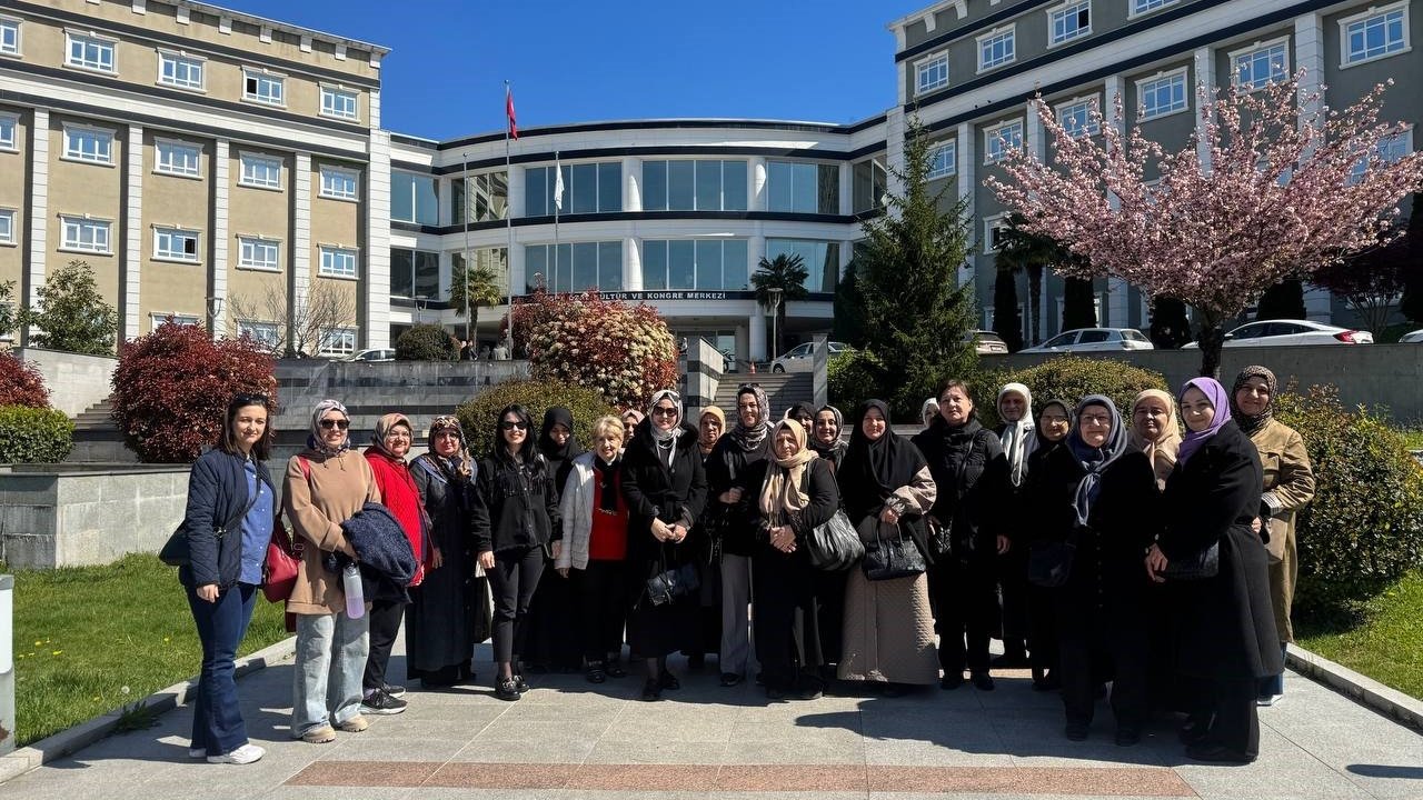 Sakarya Büyükşehir’in özel çocukları aileleriyle birlikte panelde buluştu