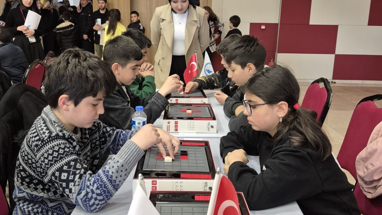 Sivas’ta Akıl ve Zekâ Oyunları Turnuvası düzenlendi