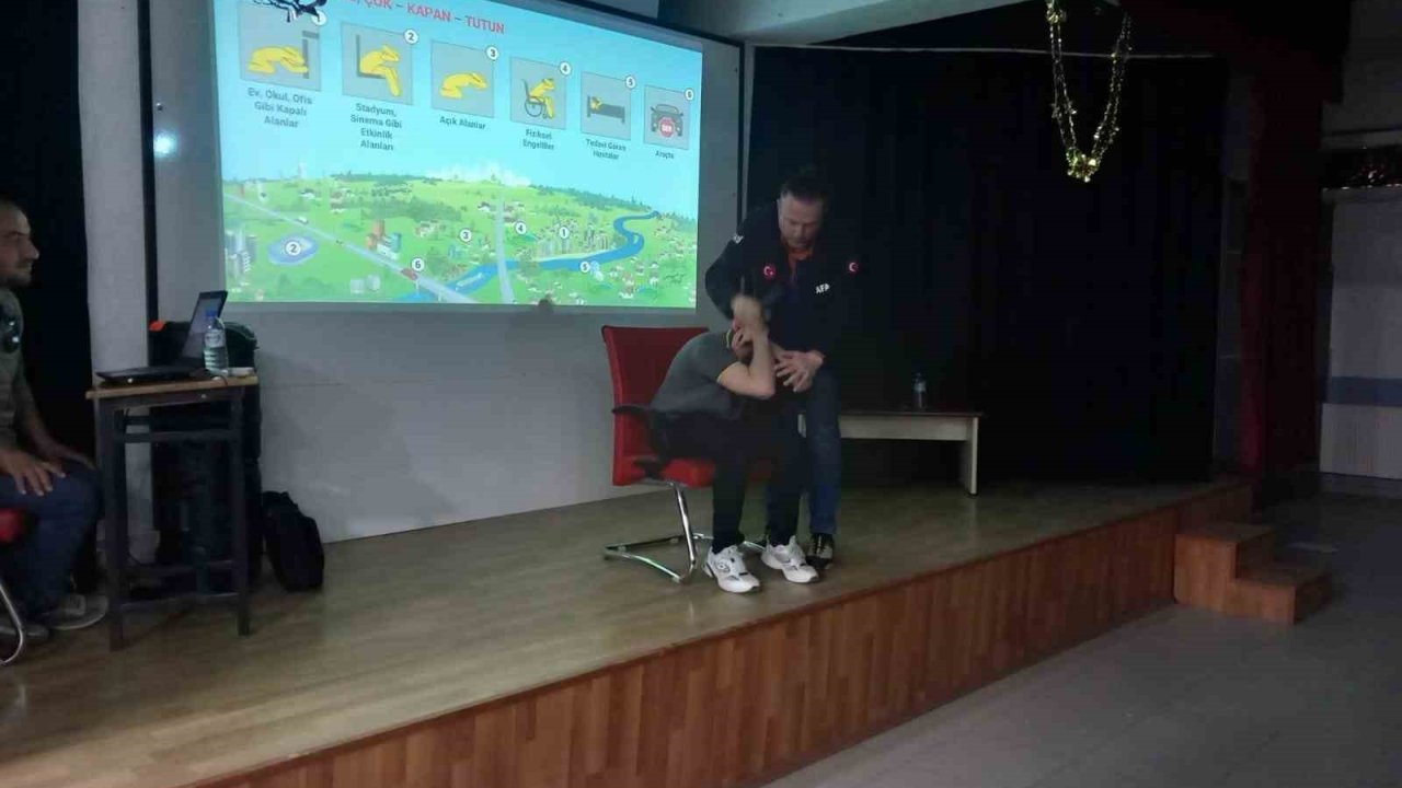 Eskişehir’de lise öğrencilerine afet farkındalık eğitimi verildi