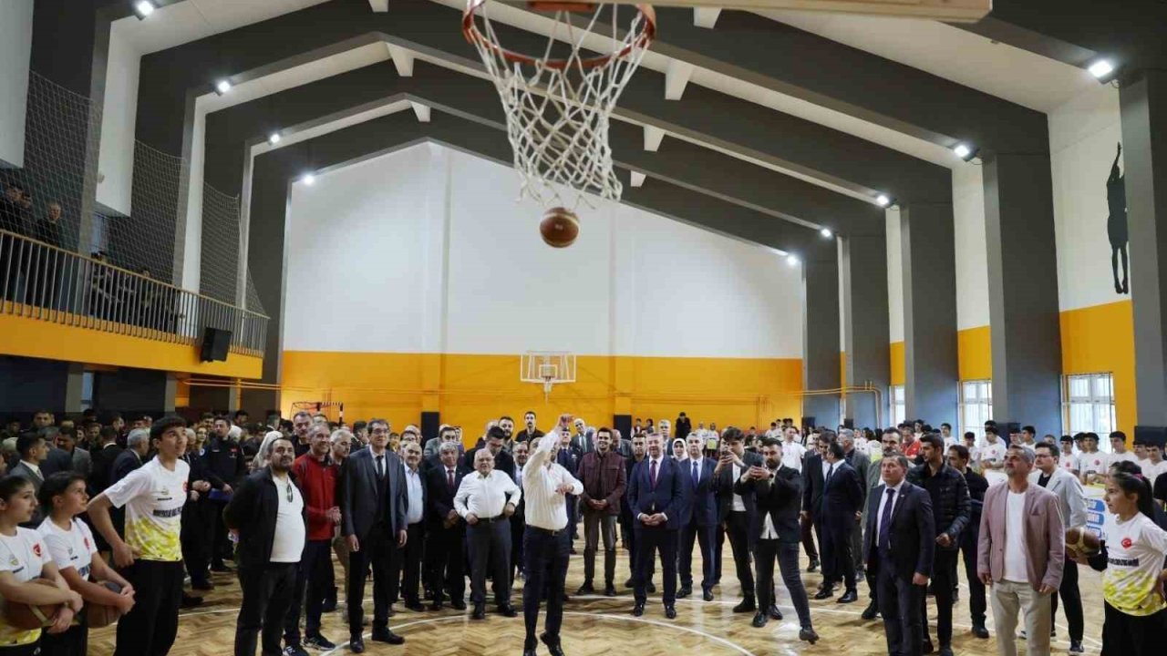 ERVA Spor Okulları’nın 52.’si açıldı