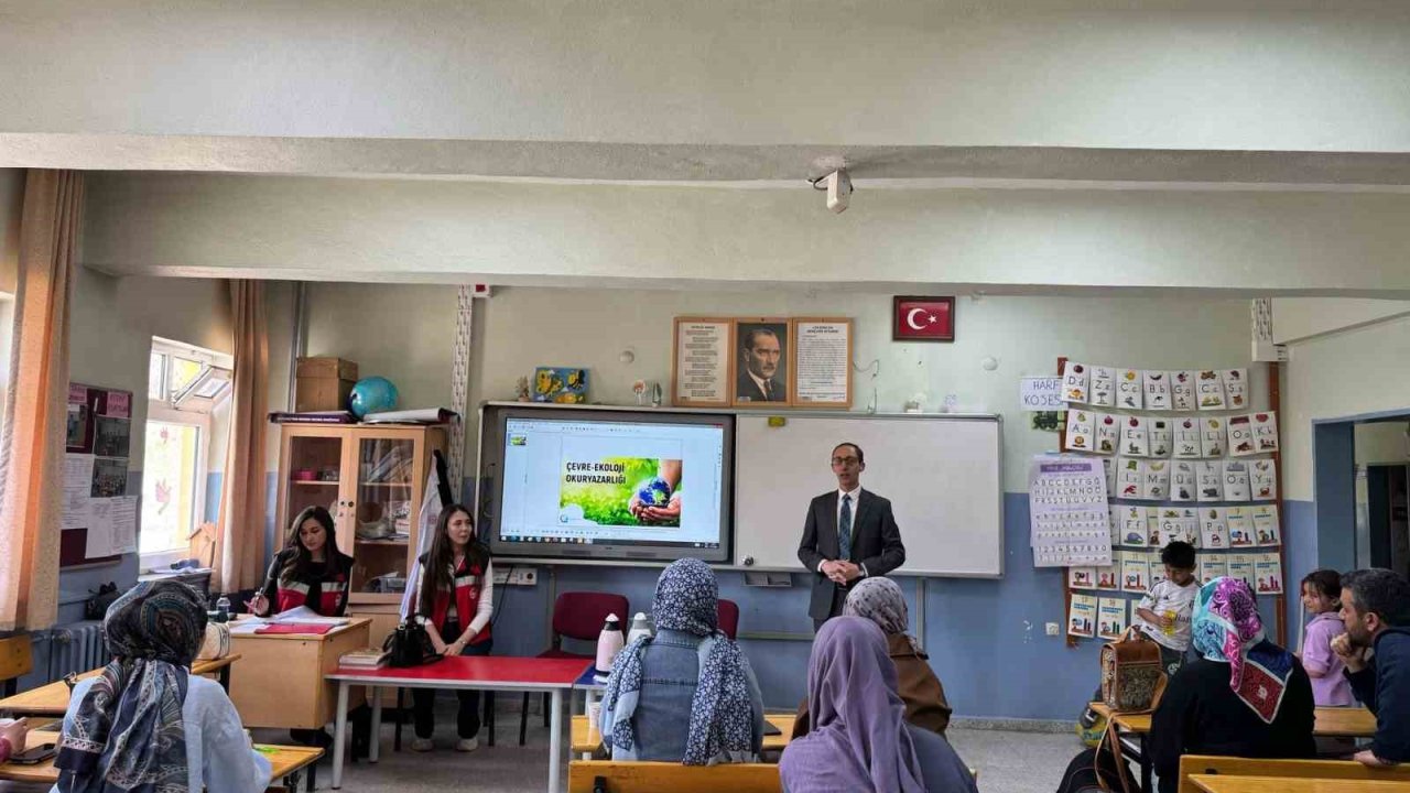 Emet’te İlçe Tarım Müdürlüğünden öğrenci velilerine eğitim