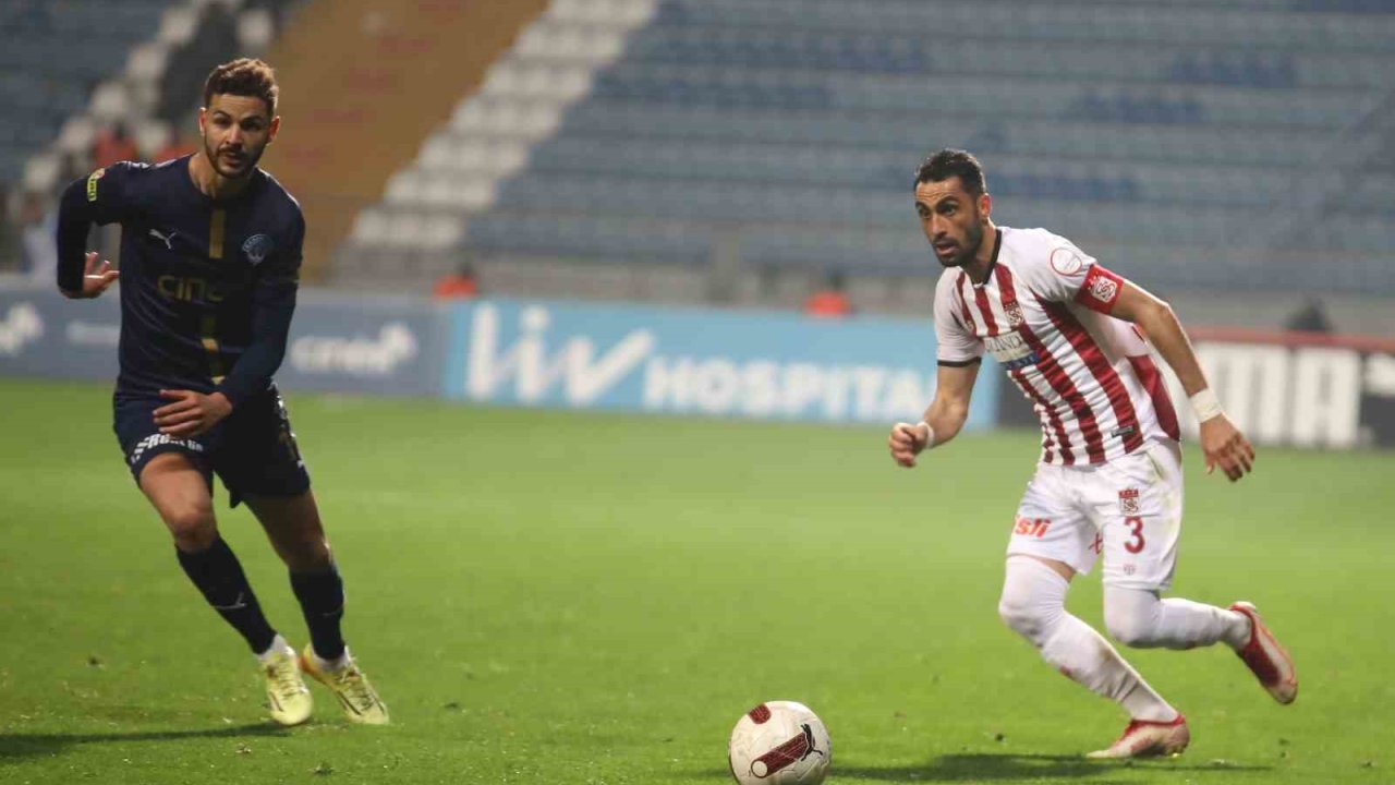 Kasımpaşa - Sivasspor maçının VAR’ı Jeroen Manschot