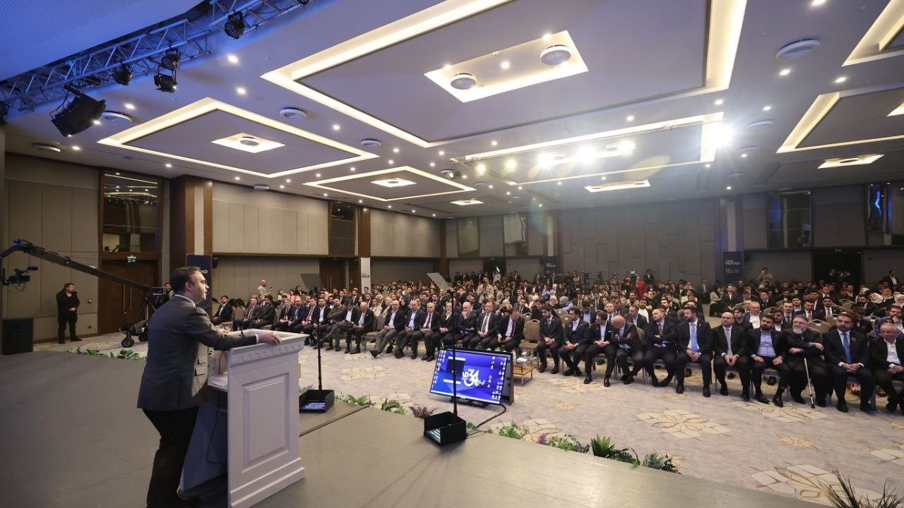 Bakan Mehmet Fatih Kacır: "Sanayi ve Teknoloji Kolejleri’ni Anadolu şehirlerimizde kuracağız"