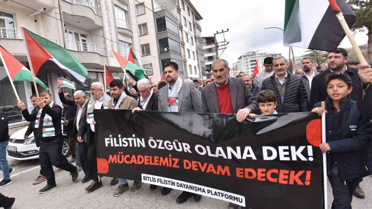 Ahlat’ta Gazze’ye destek yürüyüşü düzenlendi