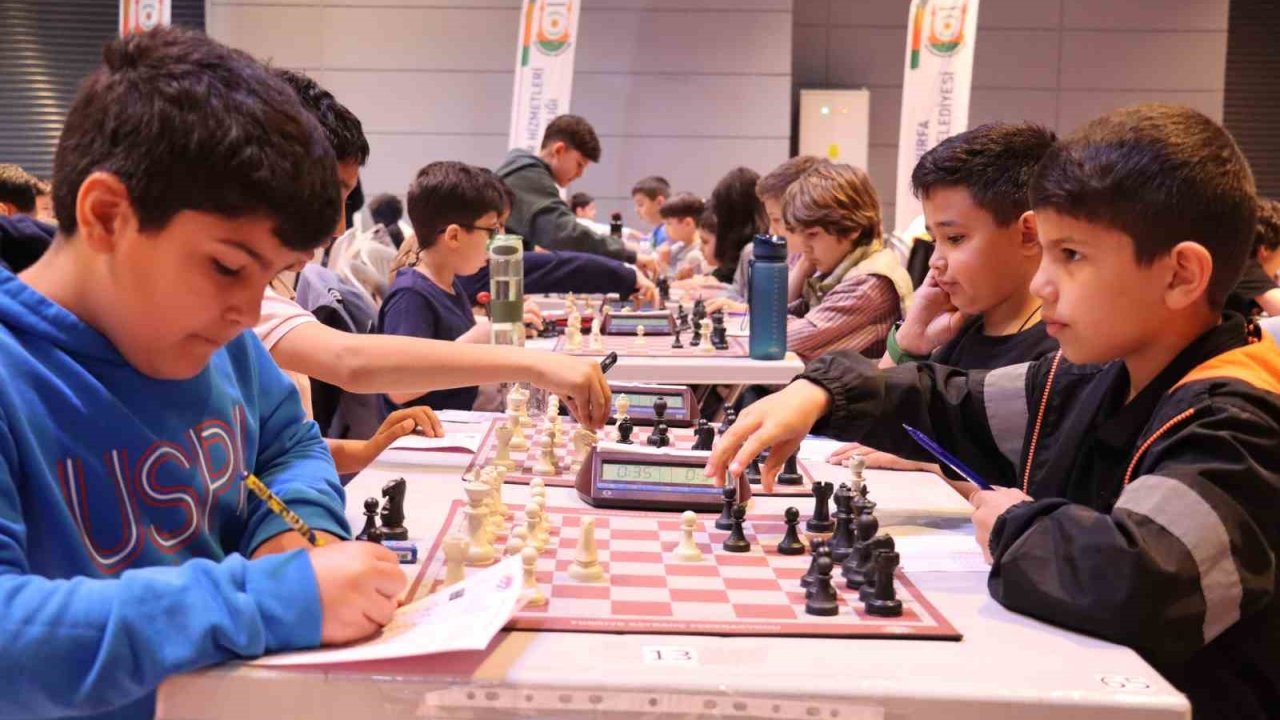 Şanlıurfa’da ödüllü satranç turnuvası