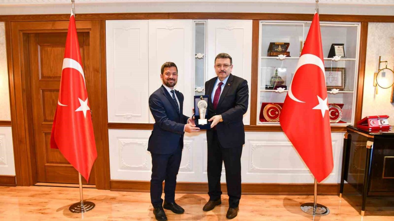 Trabzon Büyükşehir Belediyesi’ne ’Ulaşımda Aklın Yolu’ ödülü