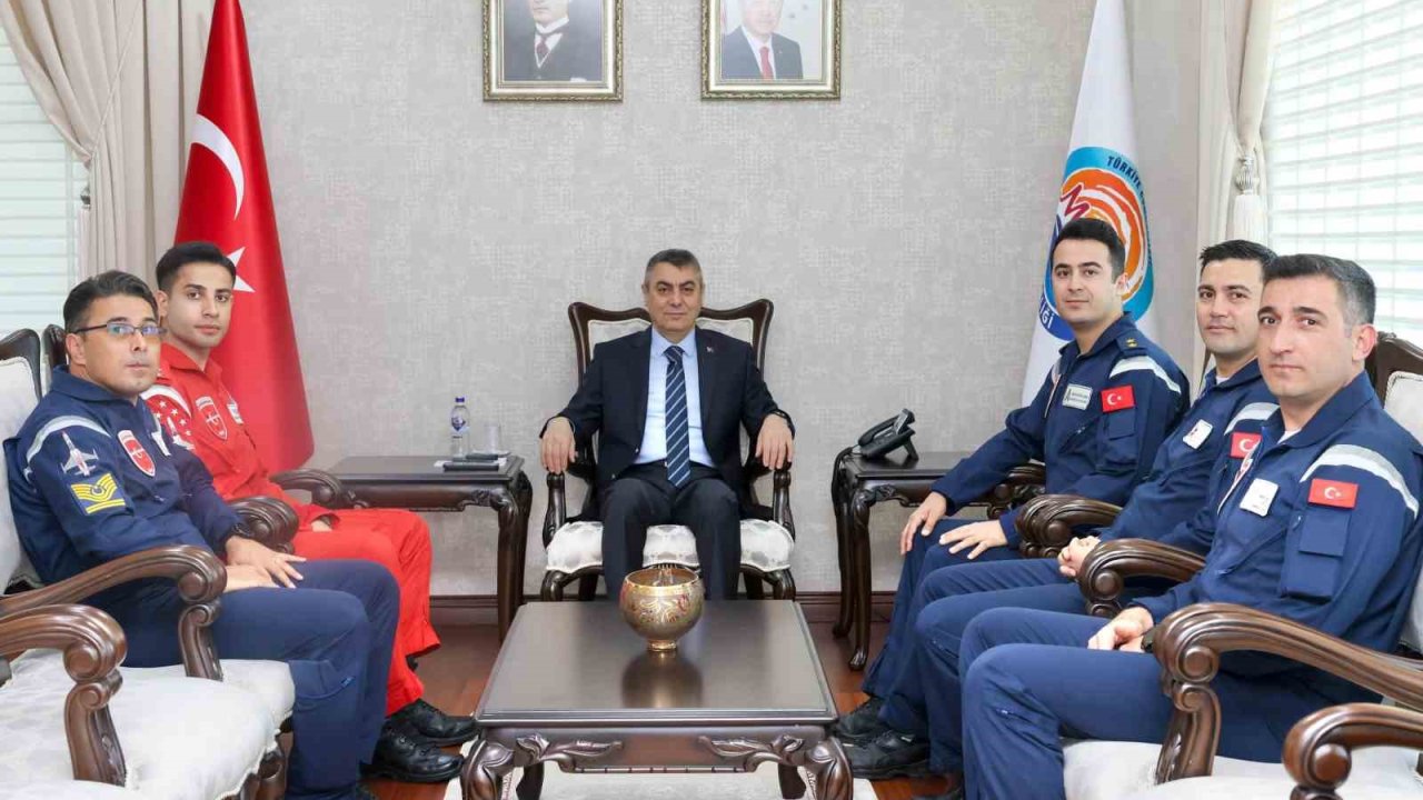 Türk Yıldızları Ekibi Vali Toros ve Başkan Seçer’i ziyaret etti