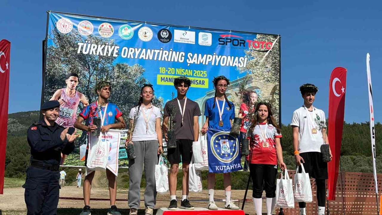 Manisalı sporcular Türkiye Oryantiring Şampiyonası’na damga vurdu